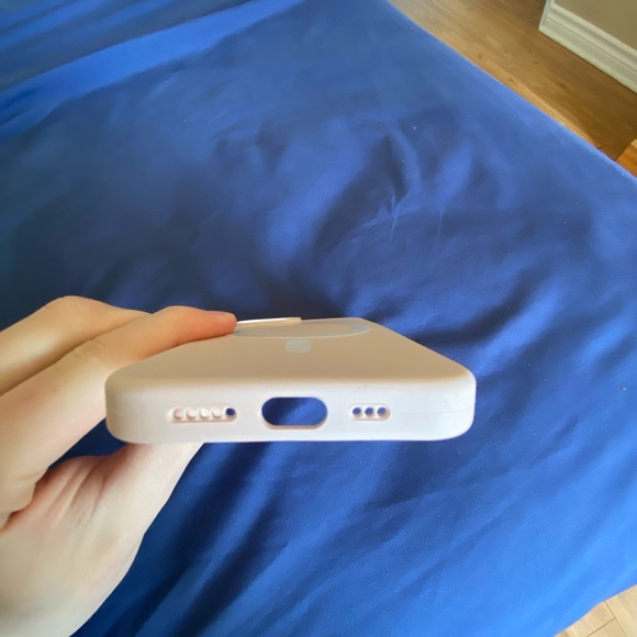 Iphone 12 Case - Picture 4 of 6